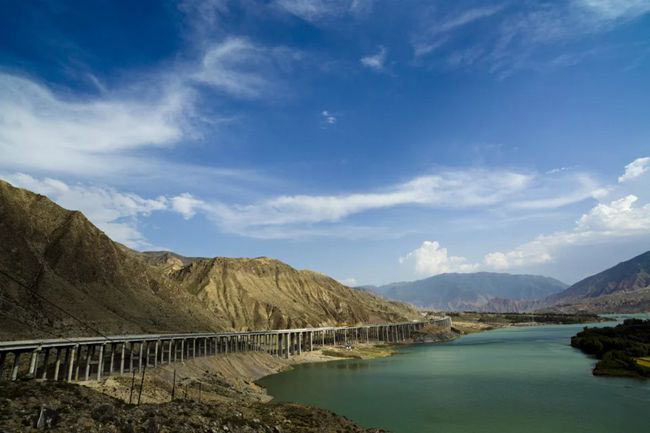 Yashenga-Tongren-Expressway-in-Qinghai-Province Yashenga-Tongren-Expressway-in-Qinghai-Province